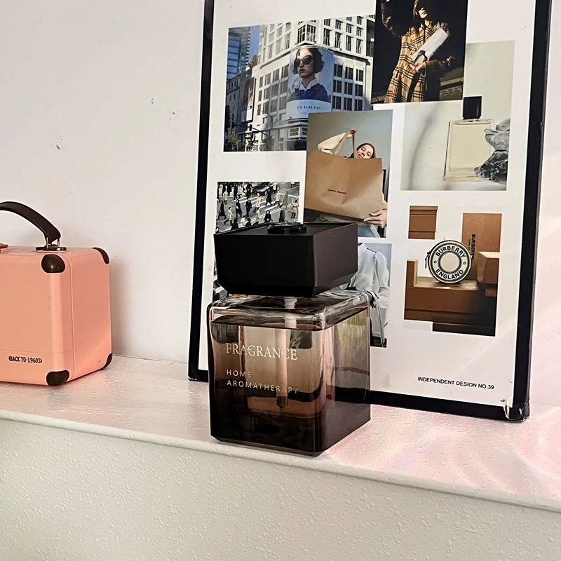 Home Fragrance Spray Hotel-gra - Home & Bathroom Building Products Pte Ltd Photos recension och pris
